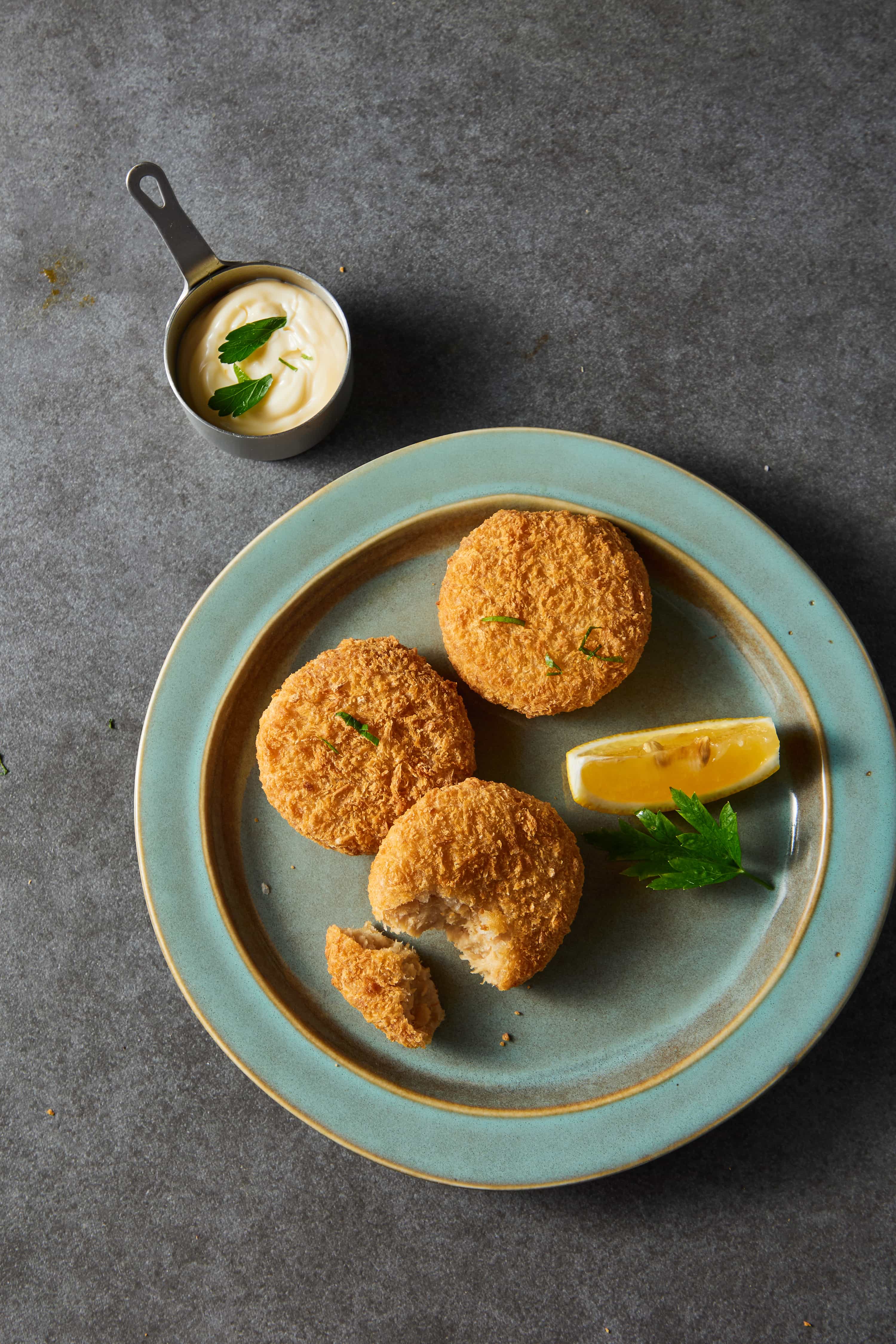Food on a plateDescription automatically generated